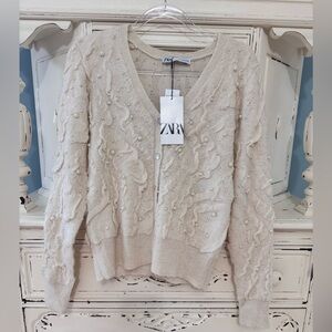 Zara size m sweater *NWT*